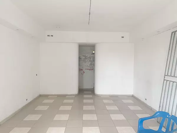 oficinas y locales comerciales - Local en Bella vista  4