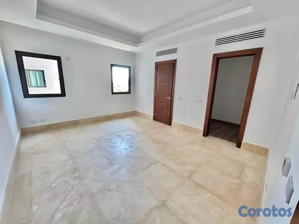apartamentos - Bella vista anacaona lujo tres habitaciones con su baño tres parqueos balcón  12
