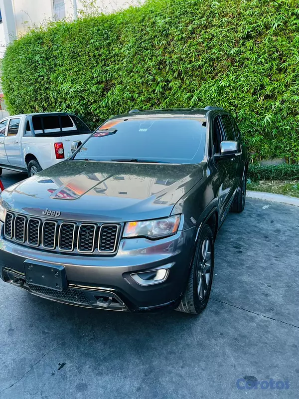 jeepetas y camionetas - JEEP GRAND CHEROKEE LIMITED  11
