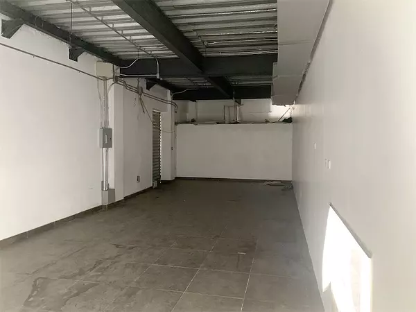 oficinas y locales comerciales - Local en Piantini 120 metros 3