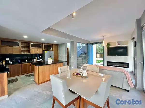 casas vacacionales y villas - Villa en Jarabacoa con 7 habitaciones, piscina, jacuzzi y áreas deportivas 6