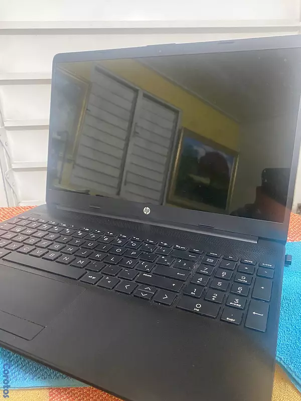 computadoras y laptops - Venta Laptop HP 15-gw0xx 10/10 Óptima 6