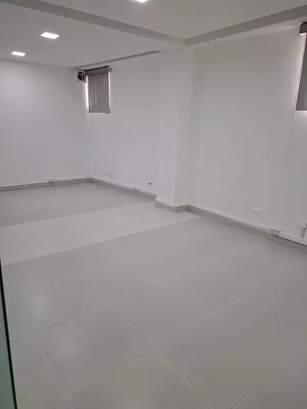 oficinas y locales comerciales - Local comercial en Arroyo hondo 3