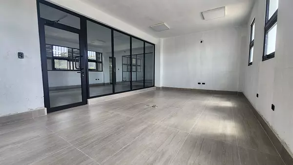 otros inmuebles - Nave Industrial alquile Engombe Santo Domingo este 2