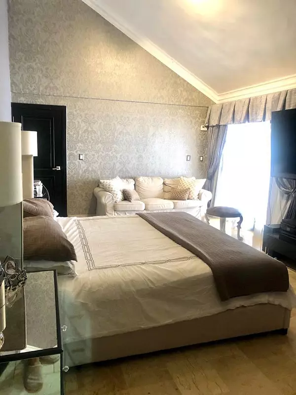 penthouses - Penthouse en venta  Arroyo Hondo  Viejo, 2 niveles con amplios espacios. 3