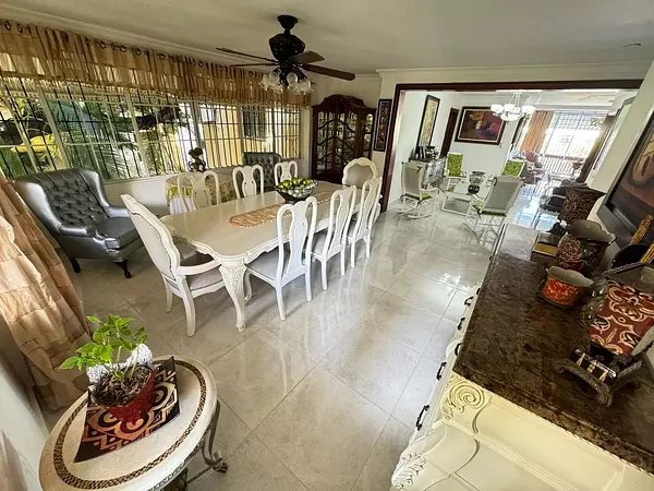 apartamentos - Apartamento en Venta
GALÁ
RD$8,000,000.00
Mantenimiento: RD$3,000.00

 4
