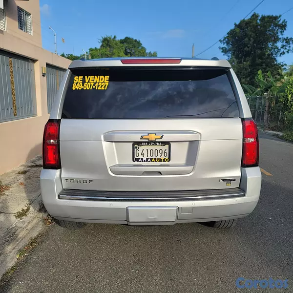 jeepetas y camionetas - Vendo Chevrolet Tahoe Premier Excelente Estado 3