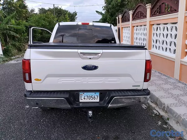 jeepetas y camionetas - Ford lariat 4x4 2018 18