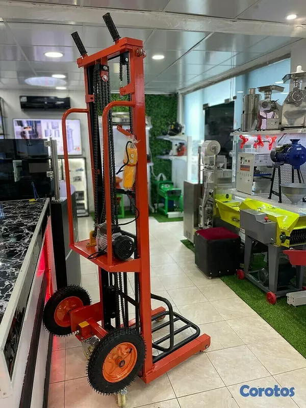 equipos profesionales - Montacargas grua Carretilla de 3 metros de elevacion electrico de 200KG 7