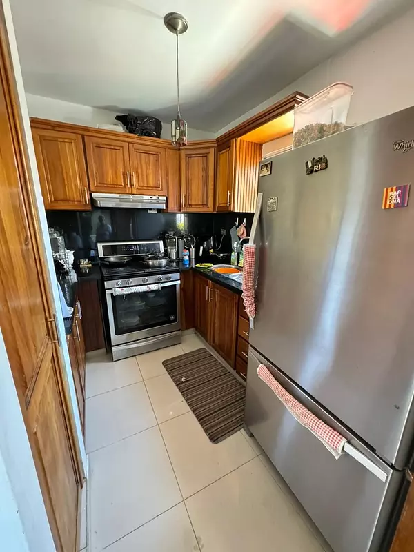 apartamentos - Apartamento en Venta
GALÁ
RD$8,000,000.00
Mantenimiento: RD$3,000.00

CARACTERÍS 3