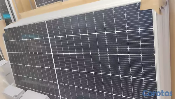 plantas e inversores - Paneles Solares CANADIAN 550 WATTS 4