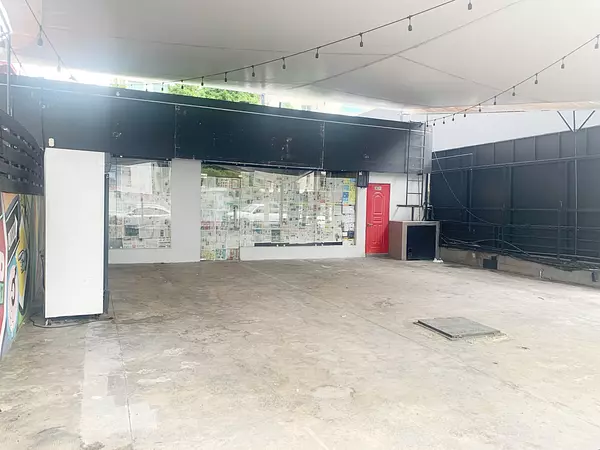 oficinas y locales comerciales - Local primer nivel bella vista  3