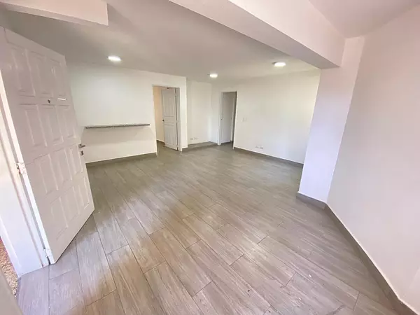 apartamentos - Se alquila apartamento en Piantini 2