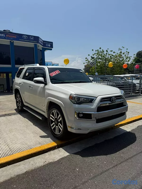 jeepetas y camionetas - Toyota 4Runner Limited Full 2023 8
