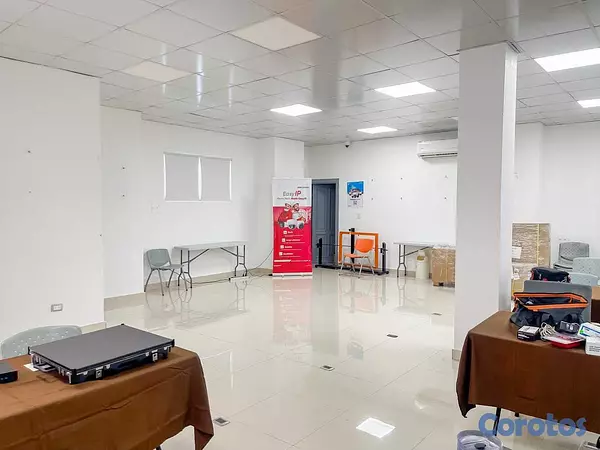 oficinas y locales comerciales - LOCAL COMERCIAL DE 2 NIVELES EN LA CASTELLANA 5