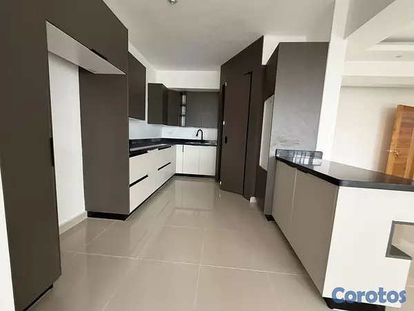 apartamentos - alquiló san Isidro frente al jumbo pis 6 tres habitaciones dos parqueos balcón 5