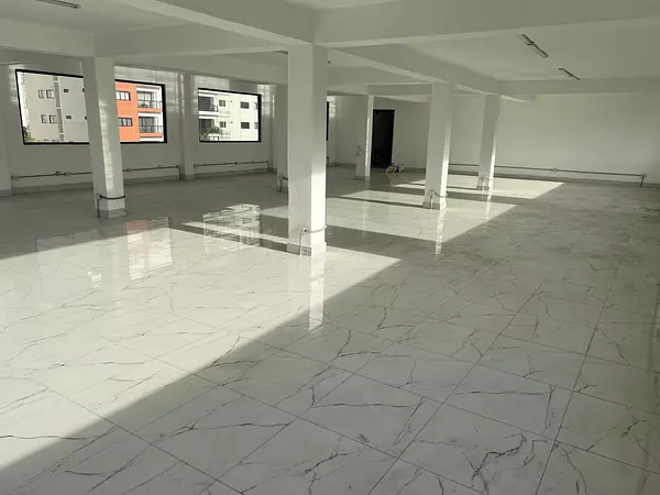 oficinas y locales comerciales - Local céntrico en Bella vista  8