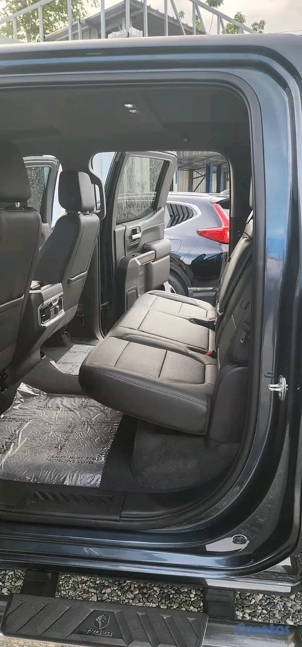 jeepetas y camionetas - CHEVROLET SILVERADO DURAMAX DIESEL 2020 7