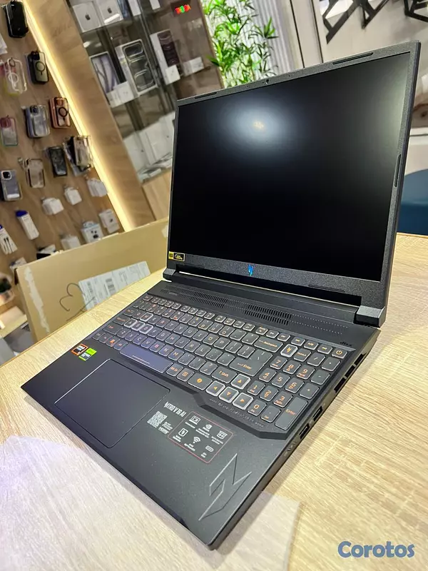 computadoras y laptops -  Acer Nitro V16 AI Gaming Laptop | RTX 5050 8GB |  4