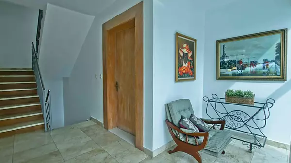 apartamentos - Se Renta Apartamento Totalmente Amueblado en Zona Centrica  3