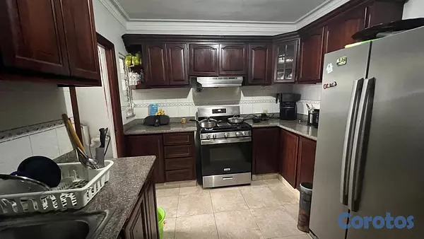 apartamentos - EXCLUSIVO APTO 6TO PISÓ EN VENTA EN BELLA VISTA, SANTO DOMINGO. 4