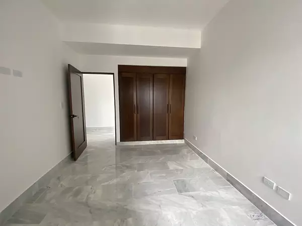apartamentos - Apartamento a estrenar en piso alto de venta en La Esmeralda 10