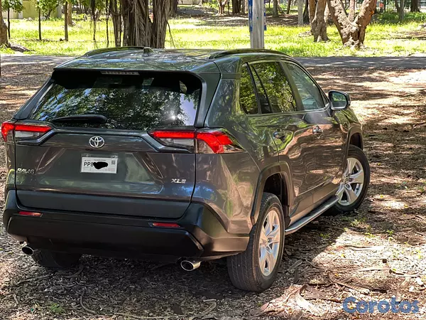 jeepetas y camionetas - Toyota RAV4 XLE 2022 7