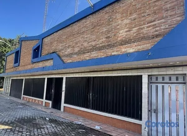 oficinas y locales comerciales - Alquiler de Local en Avenida alto transito 1