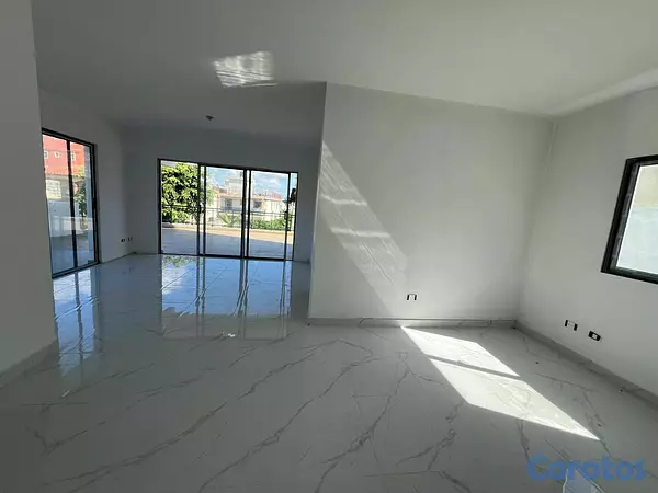 apartamentos - VENDO apartamento con terraza en Av. Ecológica, Br 4