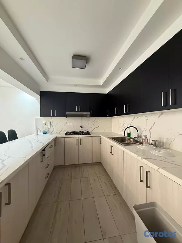 apartamentos - vendo en el millón piso 4 dos habitaciones dos baños parqueo balcón servicio  7