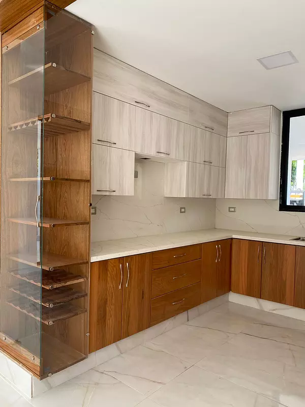 casas - Se Vende Casa de 2 Niveles en Las Carmelitas  9