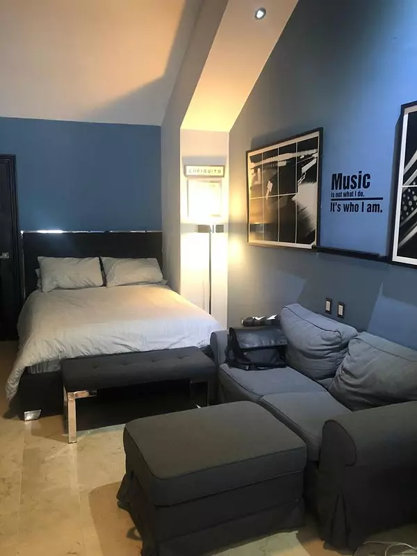 penthouses - Penthouse en venta  Arroyo Hondo  Viejo, 2 niveles con amplios espacios. 4