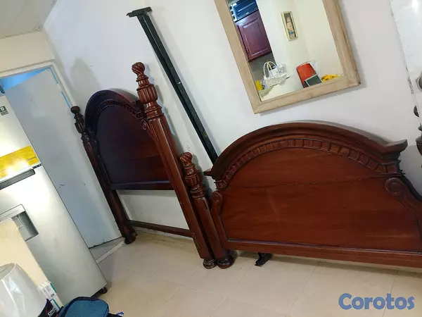 muebles y colchones - Vendo base cama caoba puro queen de 60  8