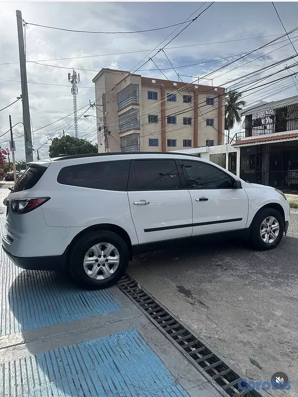 jeepetas y camionetas - Chevrolet Traverse LS 2016 2