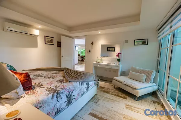 oficinas y locales comerciales - Vendo Villa en Punta Cana  9