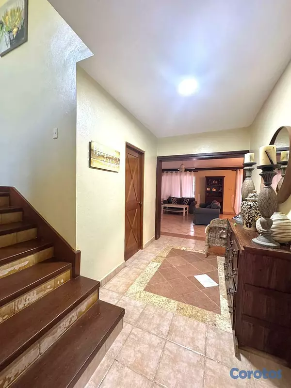 casas vacacionales y villas - Villa/ Townhouse en Venta y Alquiler en Metro Coun 13
