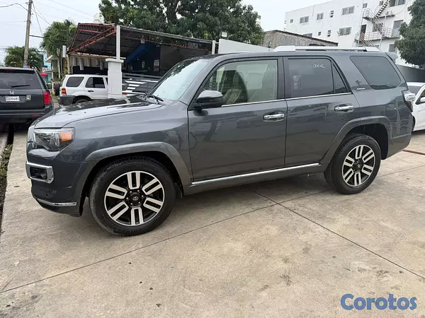 jeepetas y camionetas - toyota 4runner 2023 5