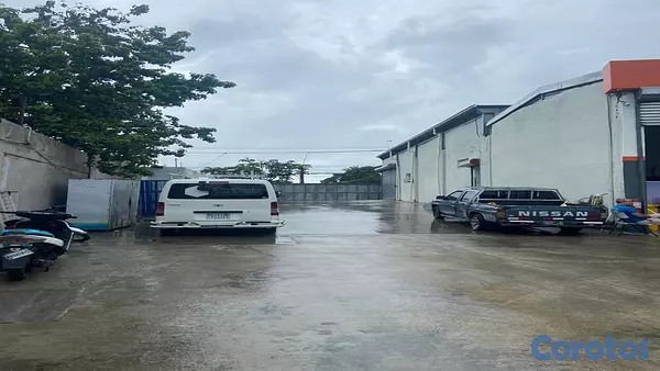 otros inmuebles - En Venta parque Industrial de 6 Naves Aut. Duarte la la Guayiga 4