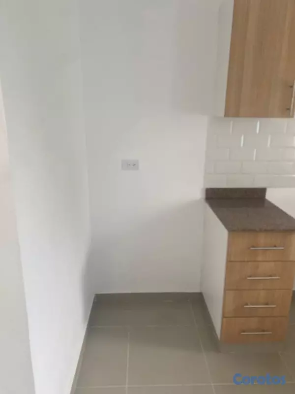apartamentos - Se alquila apto. en Balcones del Prado con Aire Acon instalado, 1 parqueo 4