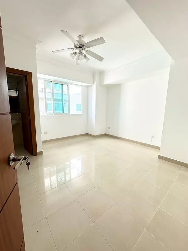 apartamentos - Amplio Apartamento 300 Mts2 en Cerros de Gurabo 4