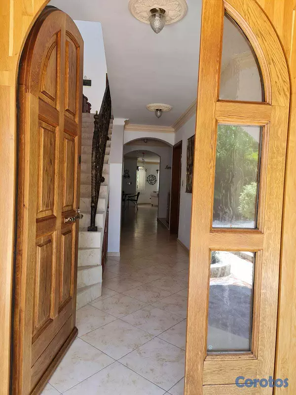 casas vacacionales y villas - MAJESTUOSA Y HERMOSA CASA-VILLA  5