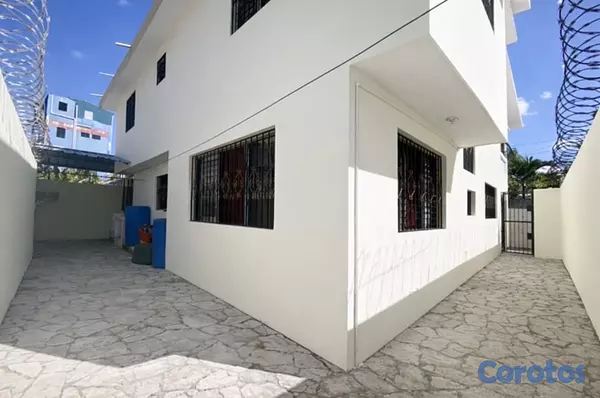 casas - Vendo Casa En la Avenida Independencia, Santo Domingo Distrito Nacional 6