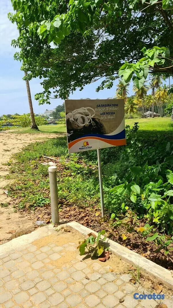 solares y terrenos - Se vende terreno en playa de Moron, Samana 7