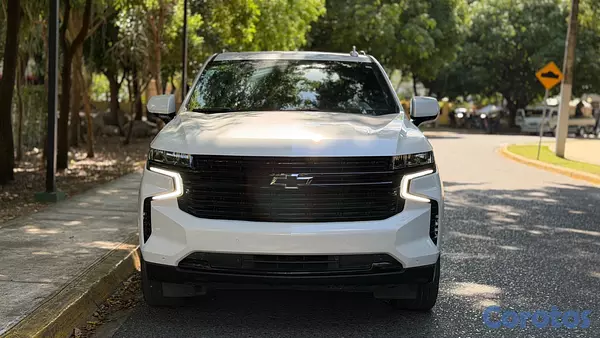 jeepetas y camionetas - Chevrolet Tahoe RST 2024 24,000KM Turbo Diesel 4WD 8