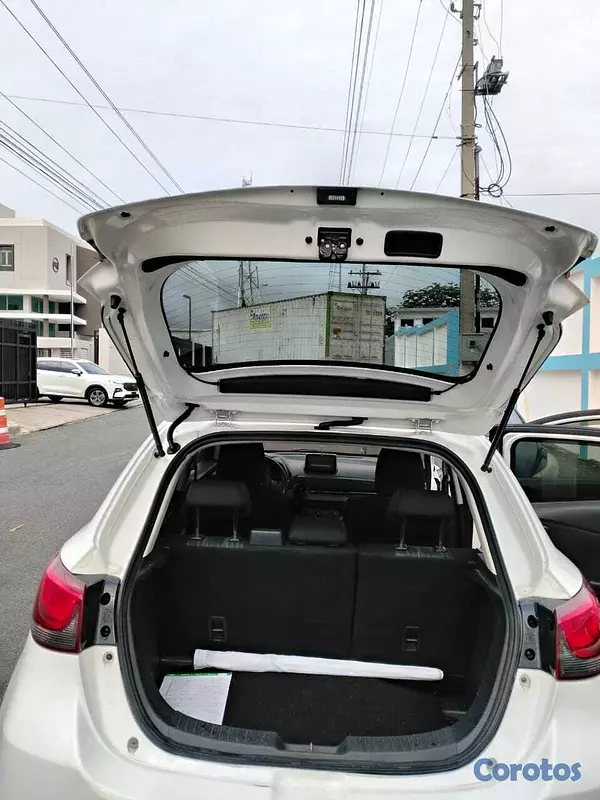 carros - Mazda Demio Blanco 2016 Negociable  6