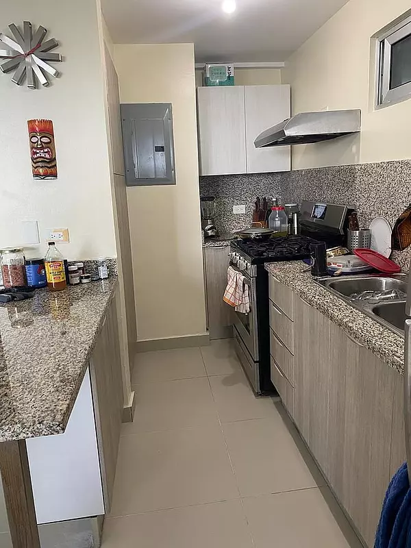 apartamentos - 🔵Alquilo apartamento piso 7 semi amueblado en gazcue  3