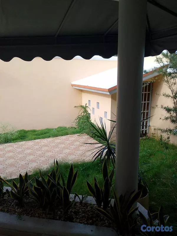 casas - VENDO FABULOSA CASA EN ARROYO HONDO VIEJO 3