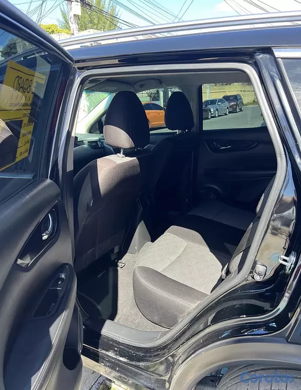 jeepetas y camionetas - Nissan Rogue Sport 2020 6