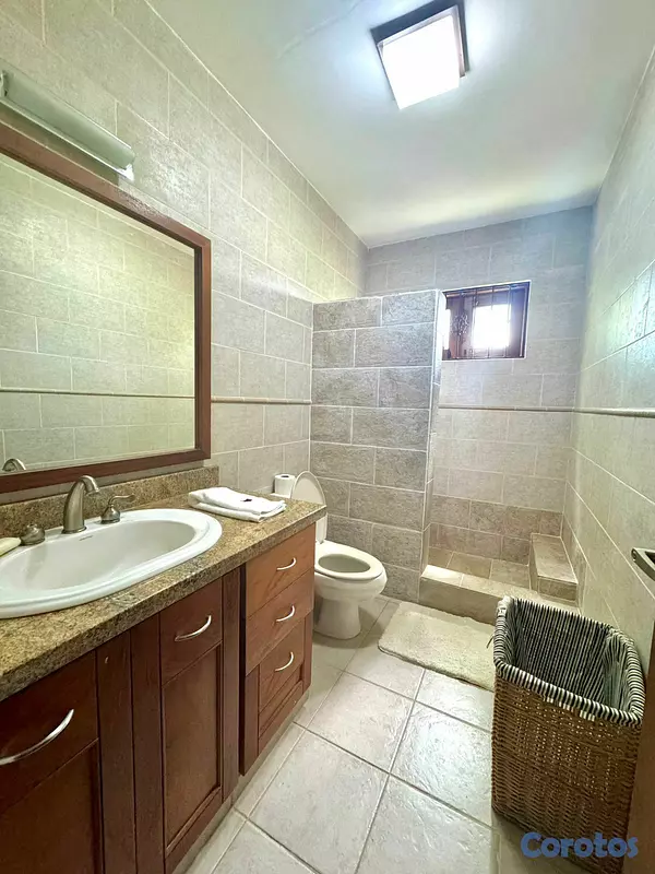 casas vacacionales y villas - Vendo Villa Amueblada en Guavaberry Country Club,  12