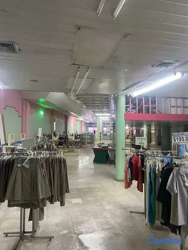 oficinas y locales comerciales - Edificio Local en alquiler Conde Zona Colonial  9